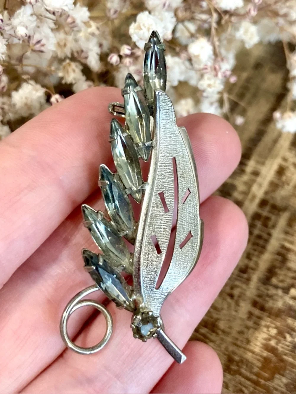 Vintage Textured Silver Tone Leaf Pin Brooch w/ Gray Marquise Rhinestones